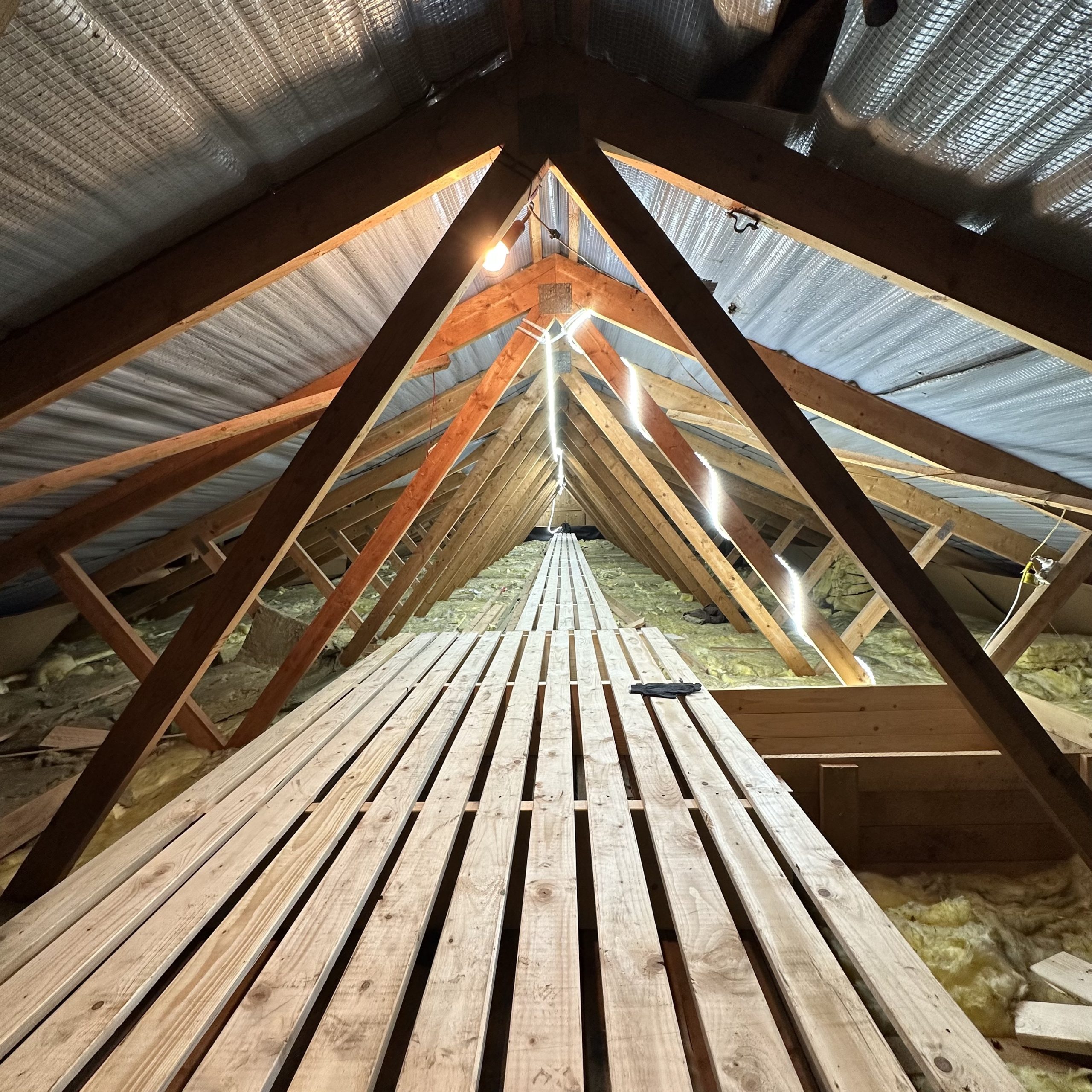 Før isolering af loft