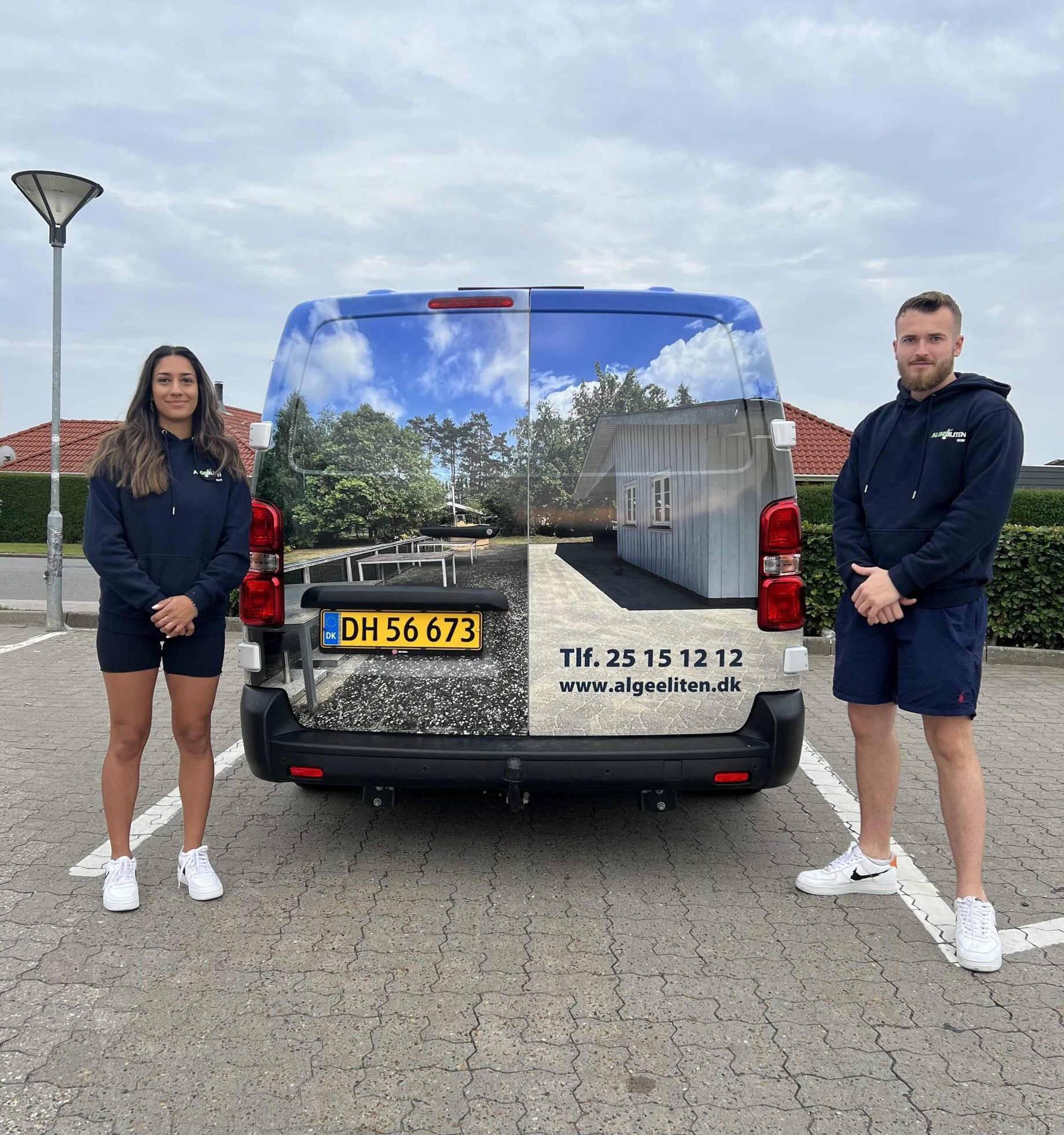 Heva og Victor bag Alge Elitens bil